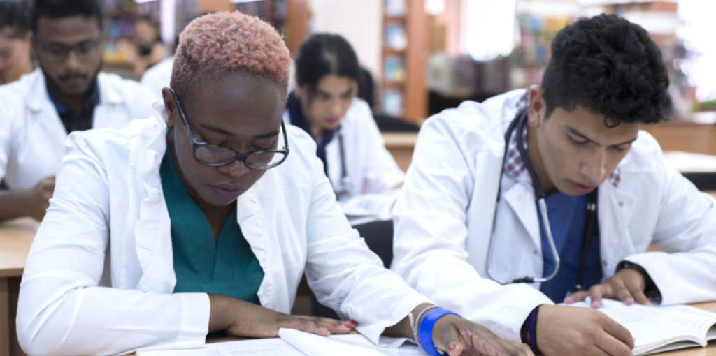 Private Student Loans for Medical School — Are They Right for You?